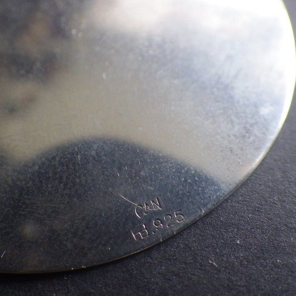 STERLING SILVER DISC PENDANT & CHAIN signed - Picture 5 of 5